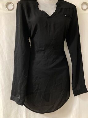 Trendsetter Black Long Sleeve Tunic Blouse Elastic Waist Roll Tab Sleeve Medium